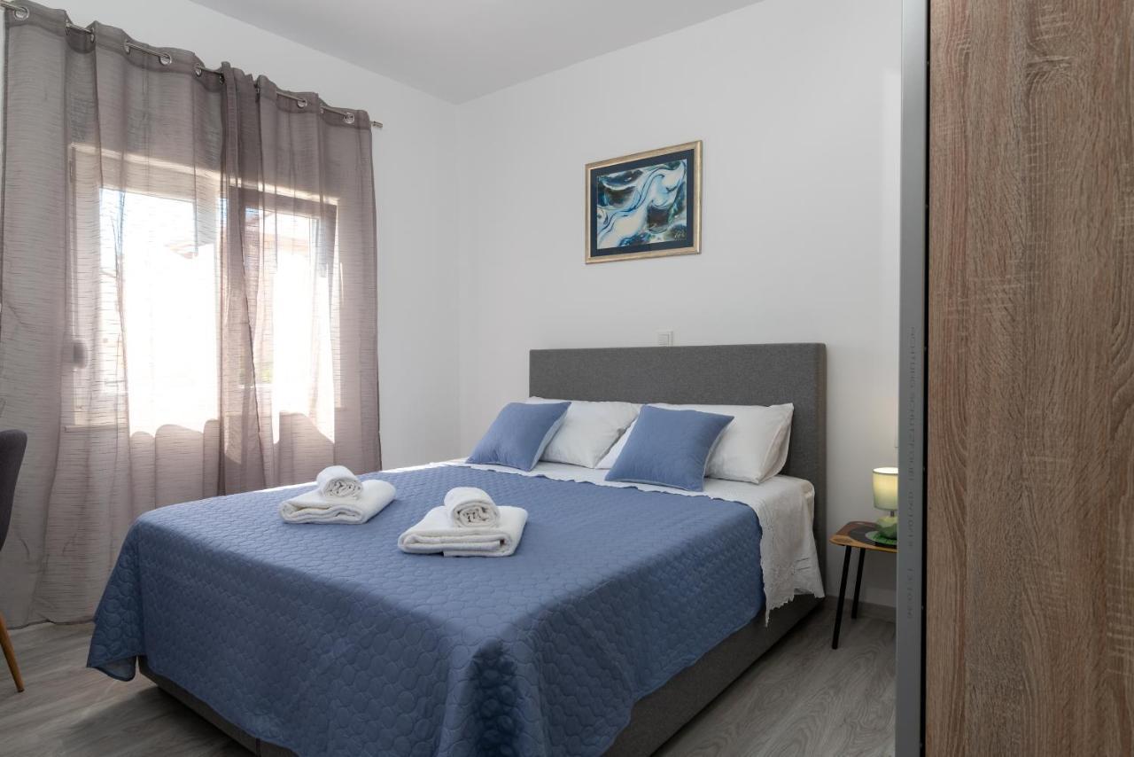 Apartmani Ante & Sime Trogir Exterior photo
