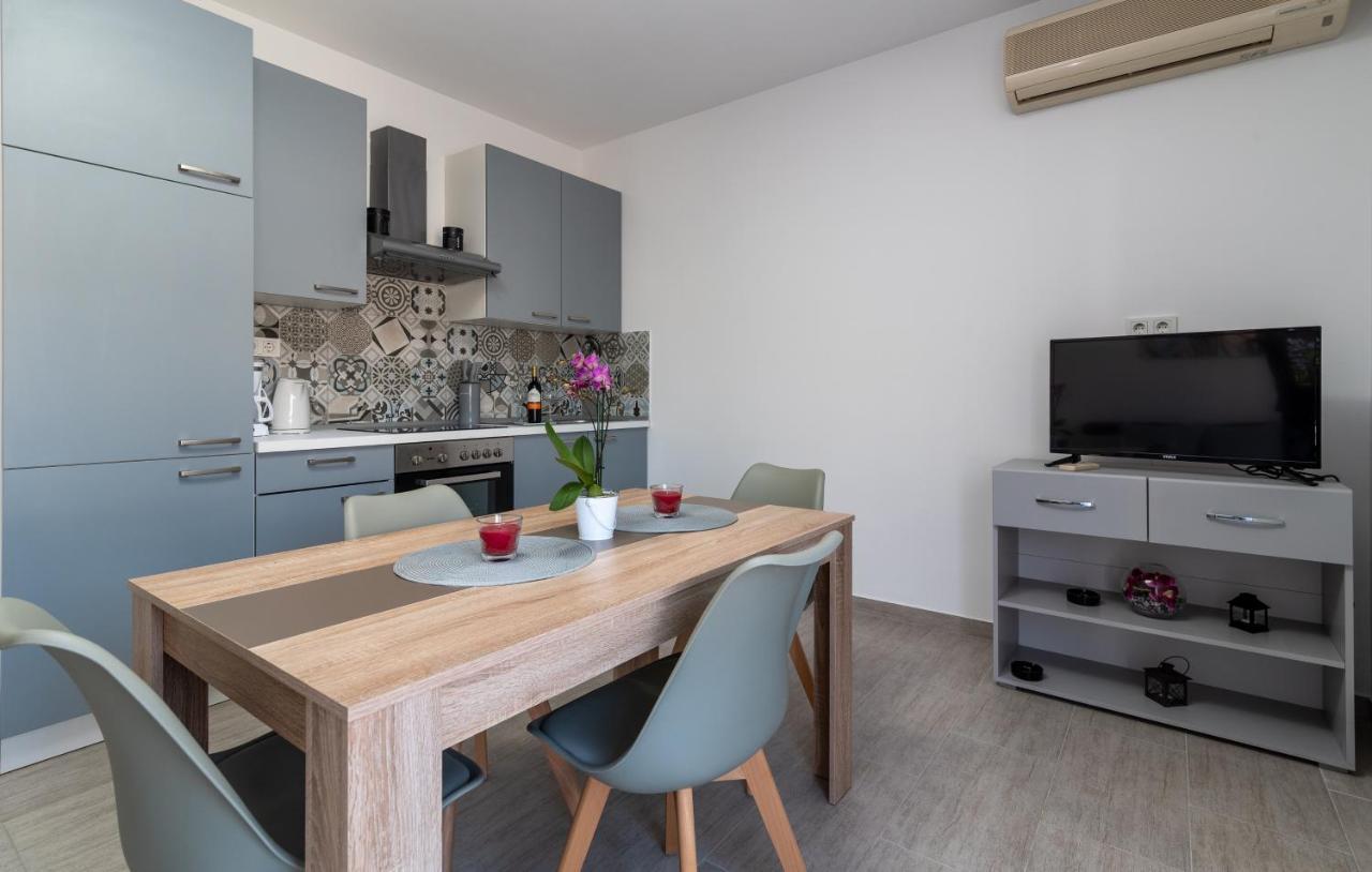 Apartmani Ante & Sime Trogir Exterior photo